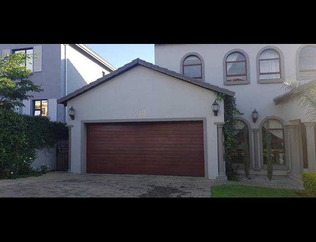 3 BEDROOM CLUSTER FOR SALE IN FAERIE GLEN